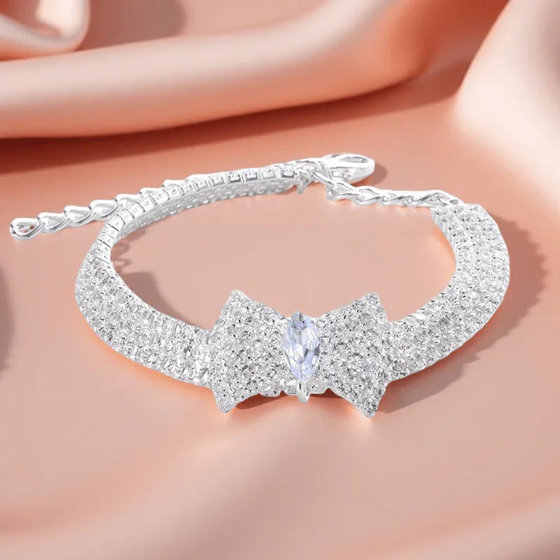 COLLIER CHIEN | NOEUD EN CRISTAL ZIRCON - Les chiens beaux