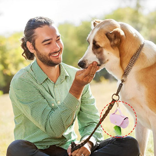 SUPPORT DE SAC DE CROTTE DE CHIEN EN SIMILICUIR - PAWPOUCH - Les chiens beaux